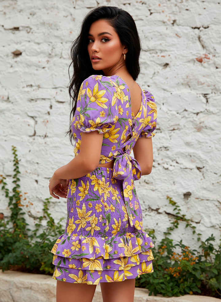 LIZAPONS Conjunto de Dos Piezas Estampado Floral con Top de Cinta Ajustable a la Espalda y Falda Corta con Tres olanes