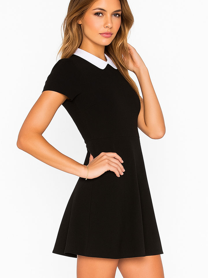 Vestido Casual Skater de Cuello Blanco Merlina Gótico en Contraste - LIZAPONS