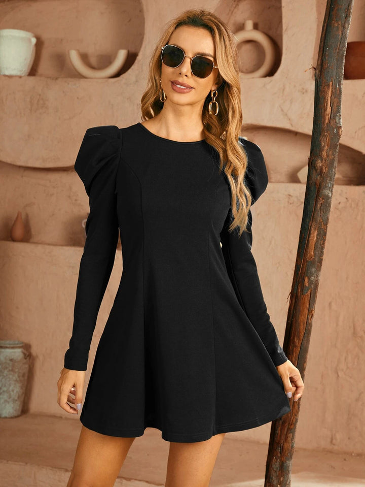 Vestido Casual Unicolor de Cuello Alto y Manga Larga Gigot