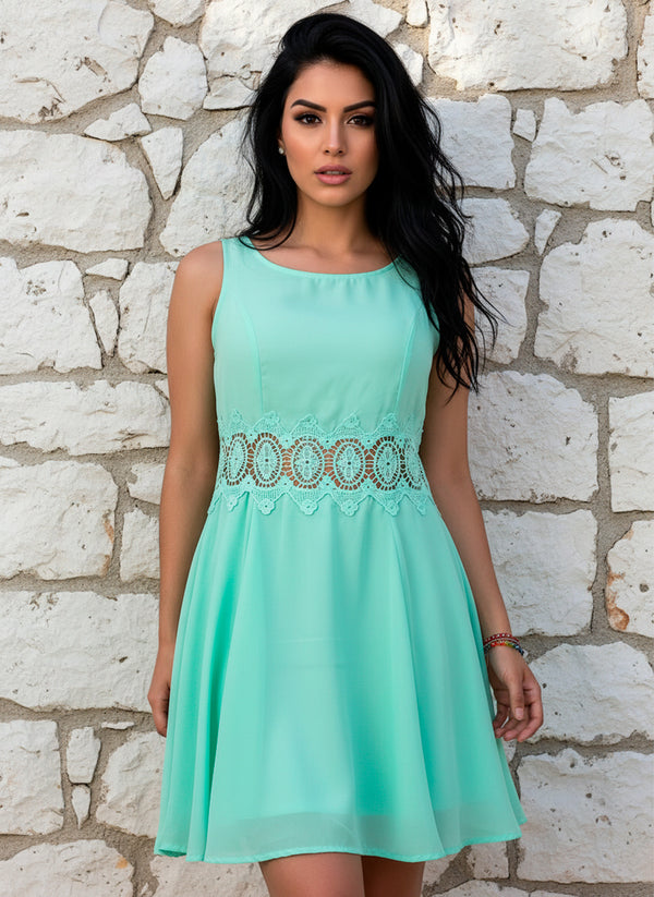 Vestido Corto Verde Menta con Detalle de Encaje Crochet - LIZAPONS